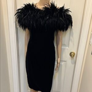 Dave And Johnny Womens Ostrich Feather Black Velvet Dress Size 11-12